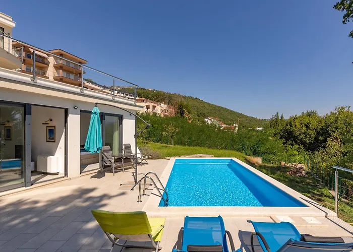 Villa Anna By Interhome Opatija